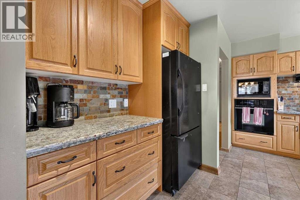 7536 Fleetwood Drive SE, Calgary, Alberta  T2H 0X1 - Photo 5 - A2332842