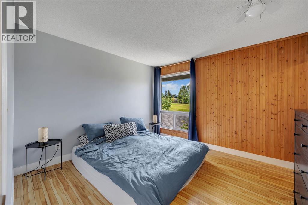 44 Strathclair Rise SW, Calgary, Alberta  T3H 1G4 - Photo 25 - A2332719