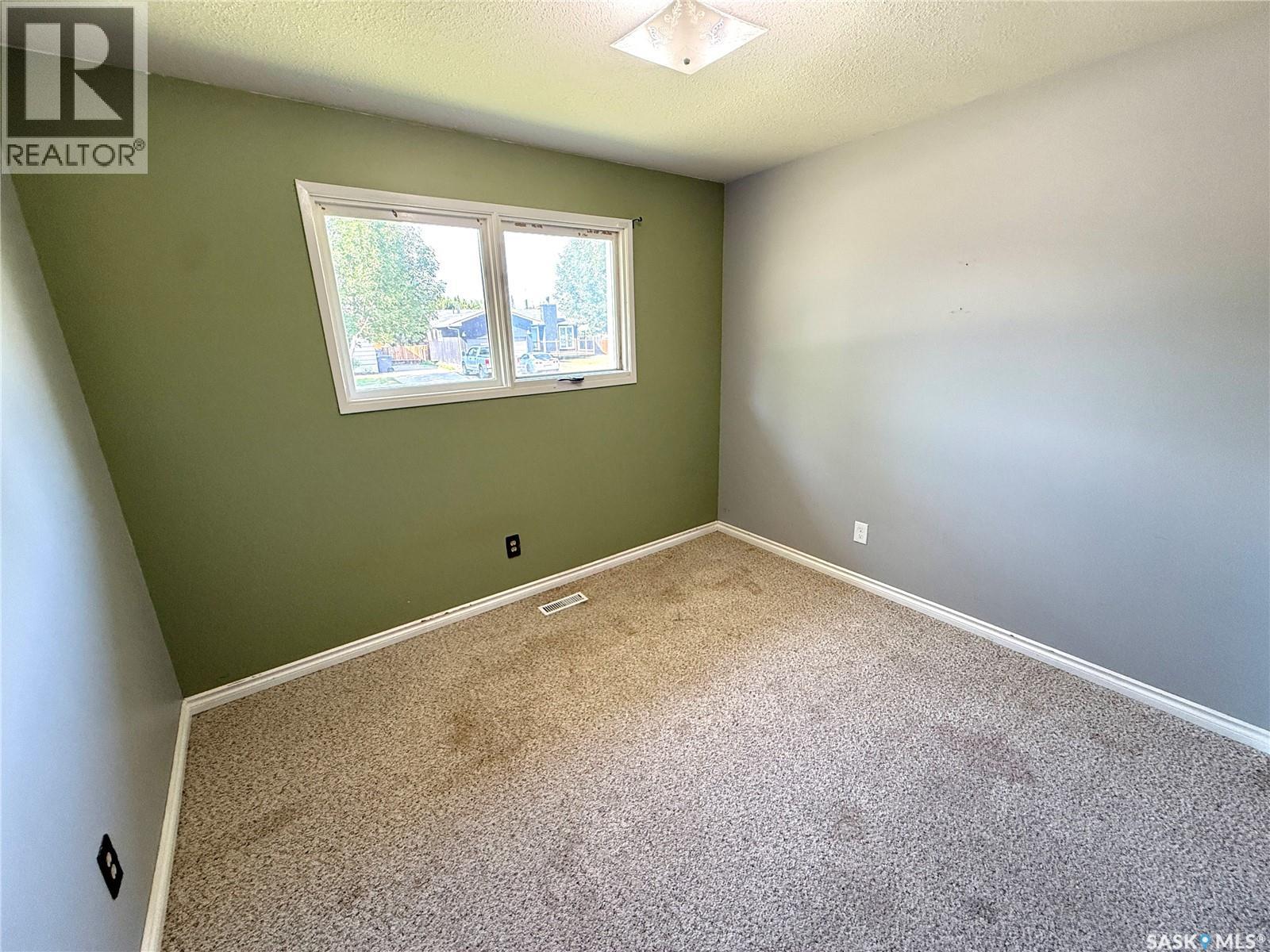 9026 Mitchell Avenue, North Battleford, Saskatchewan  S9A 3J7 - Photo 12 - SK044287