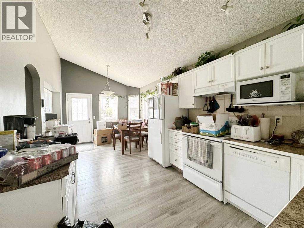 101 Channelside Cove SW, Airdrie, Alberta  T4B 3J1 - Photo 8 - A2309656