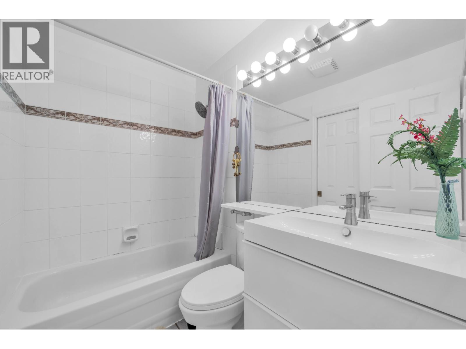 210 3176 Plateau Boulevard, Coquitlam, British Columbia  V3E 3J2 - Photo 23 - R3151609