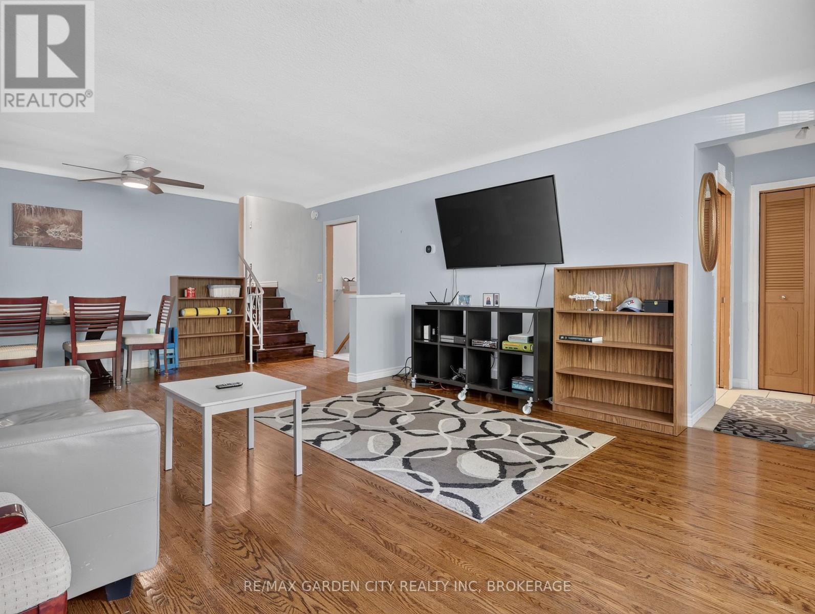 19 Black Knight Road, St. Catharines, Ontario  L2N 3B9 - Photo 6 - X13629196