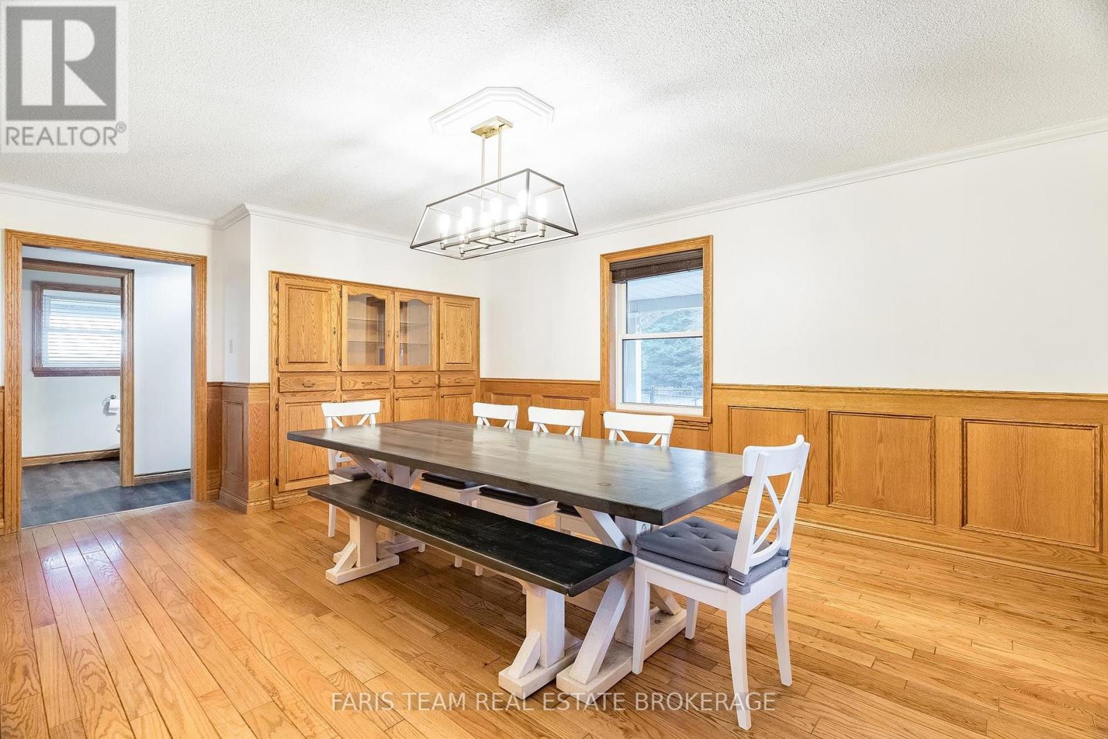 301 Concession 4 Road E, Tiny, Ontario L0L 2T0 - Photo 17 - S12984494