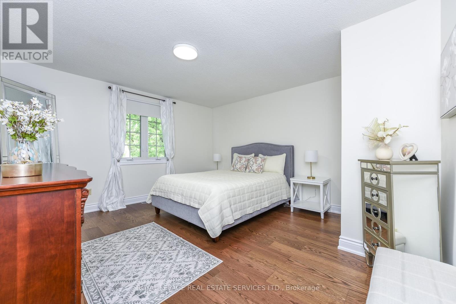 1338 Chalfield Drive, Oakville, Ontario  L6J 6R5 - Photo 24 - W13470090