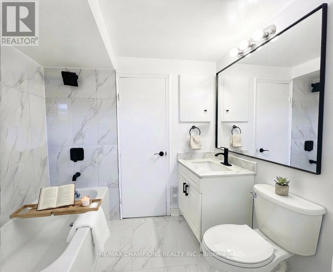 2nd Flr - 196 Caledonia Road, Toronto, Ontario  M6E 4S7 - Photo 11 - W13583374