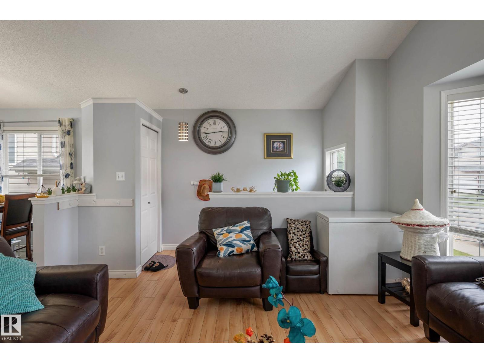 9113 166 Av NW, Edmonton, Alberta  T5Z 3H5 - Photo 7 - E4501787