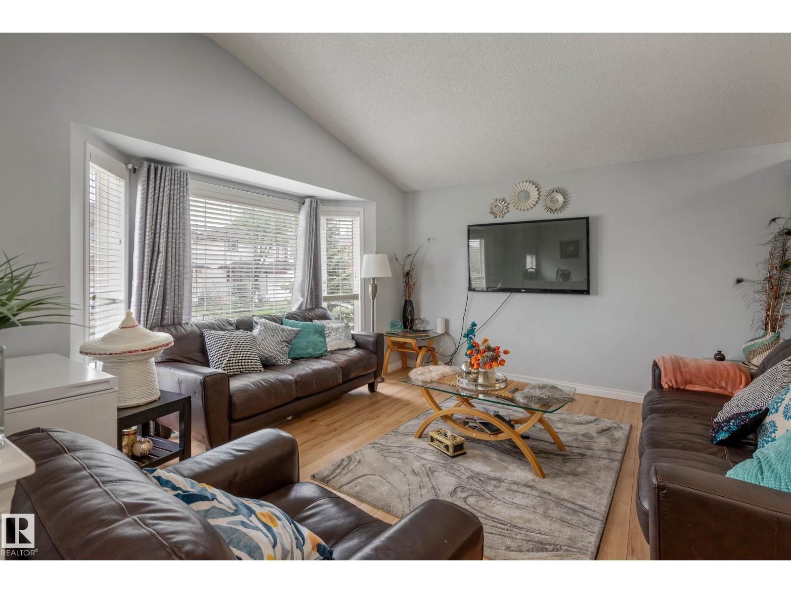 9113 166 Av NW, Edmonton, Alberta  T5Z 3H5 - Photo 8 - E4501787