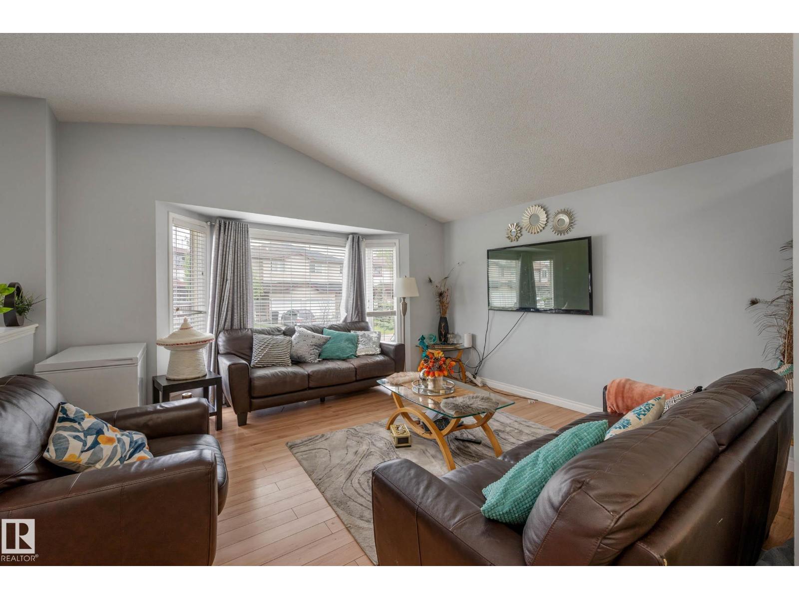 9113 166 Av NW, Edmonton, Alberta  T5Z 3H5 - Photo 9 - E4501787