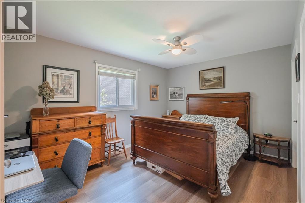 39 Russell Crescent, St. George, Ontario  N0E 1N0 - Photo 28 - 40843732