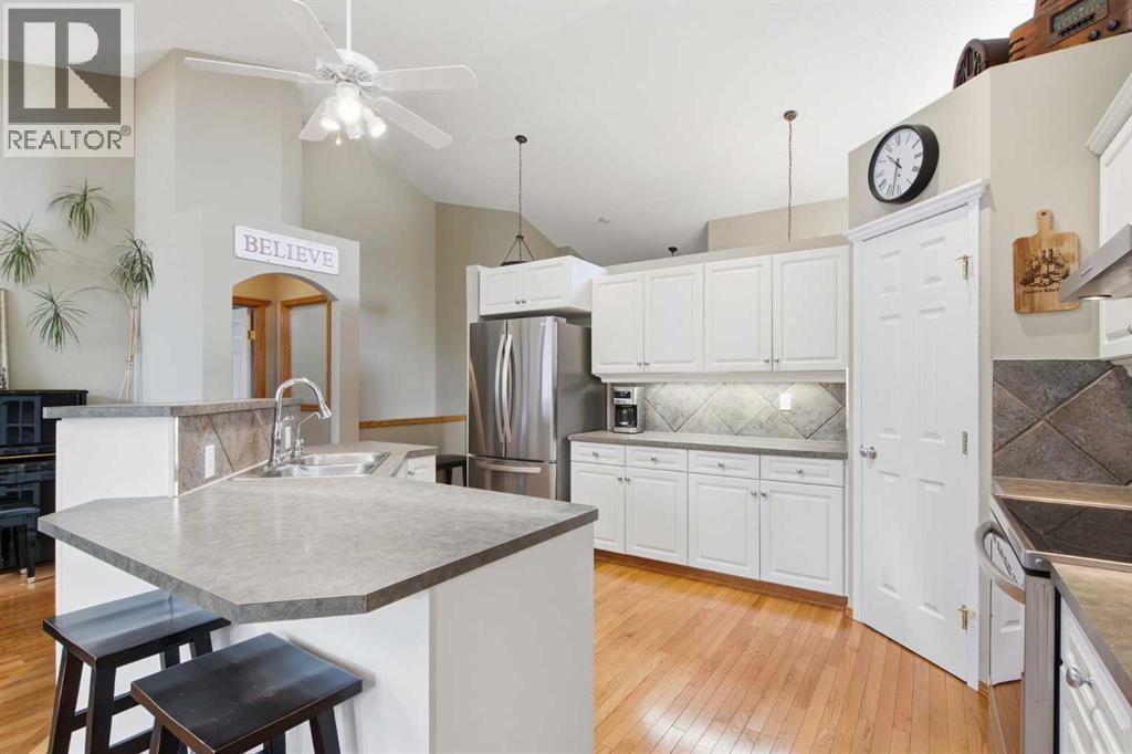 69 Chaparral Villas SE, Calgary, Alberta T2X 3N4 - Photo 6 - A2319163