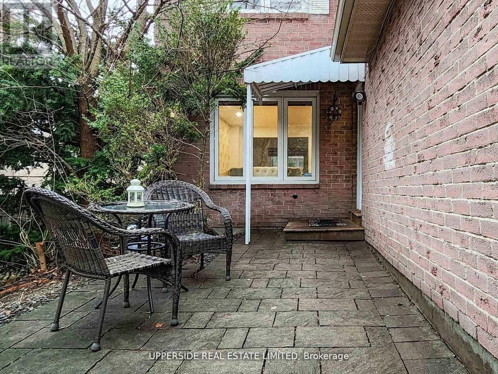 64 Colleen Street, Vaughan, Ontario  L4J 5G6 - Photo 2 - N13629224