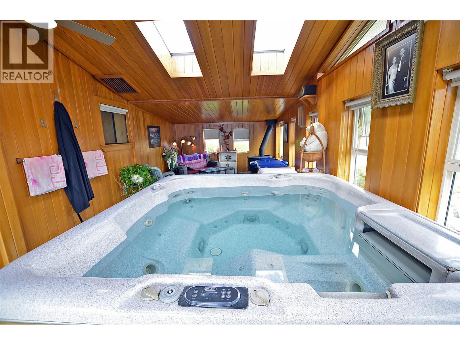 2103 Peters Road, West Kelowna, British Columbia  V4T 2C4 - Photo 49 - 10395215