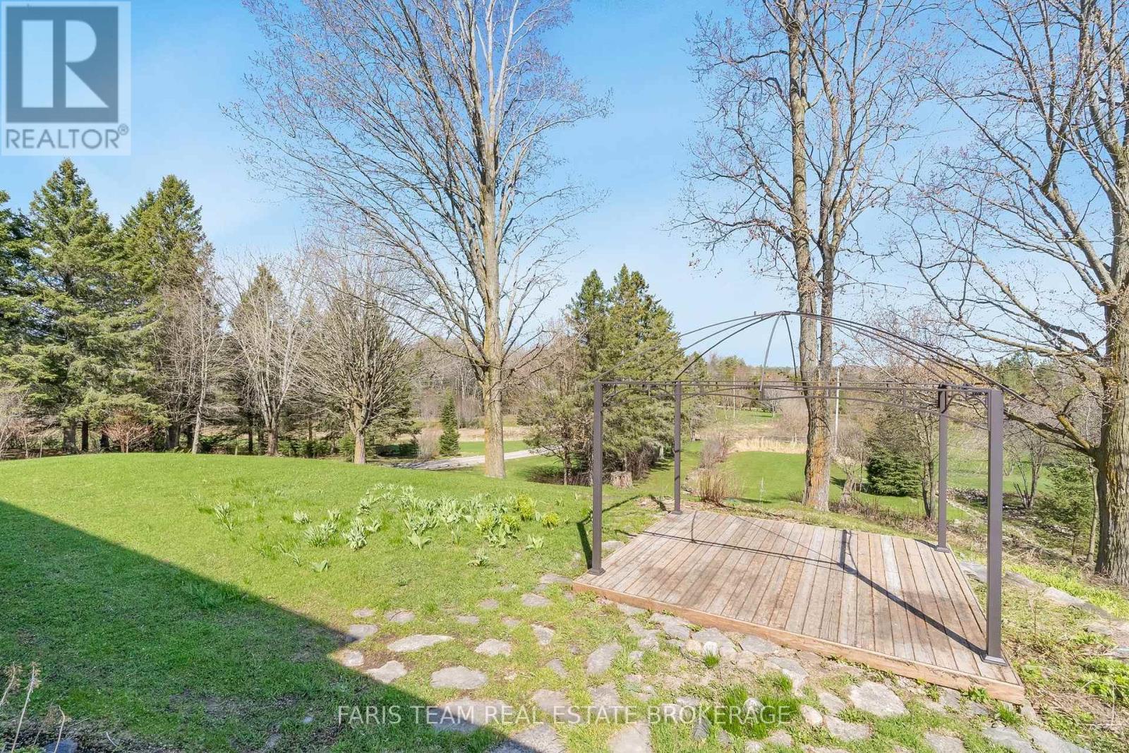 301 Concession 4 Road E, Tiny, Ontario L0L 2T0 - Photo 44 - S12984510
