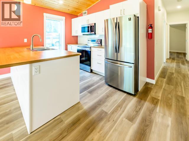 35- Takhini Meadows Drive, Whitehorse North, Yukon Y1A 7A2 - Photo 4 - 17570