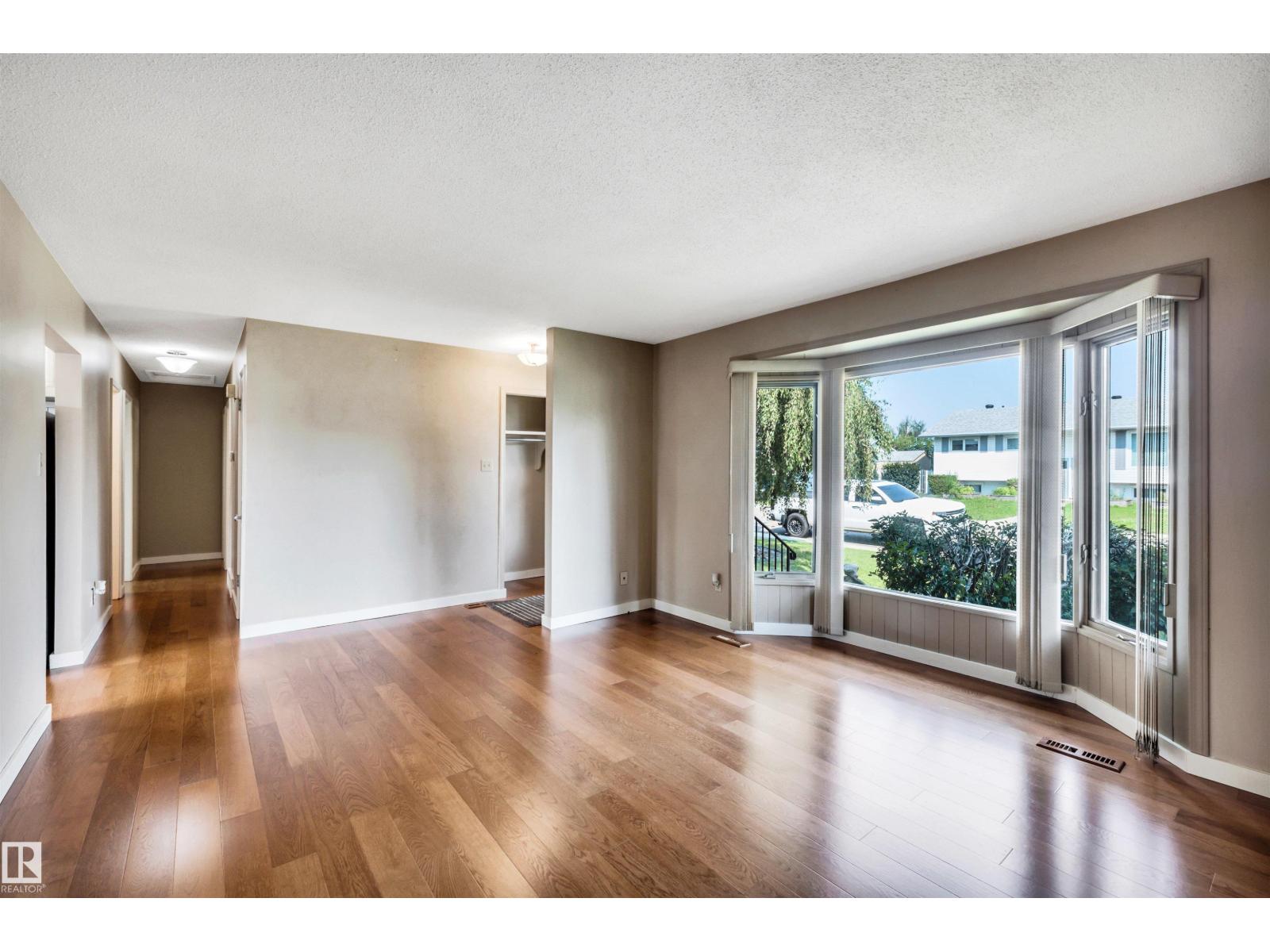 14928 69 St NW, Edmonton, Alberta  T5C 0J1 - Photo 6 - E4501792