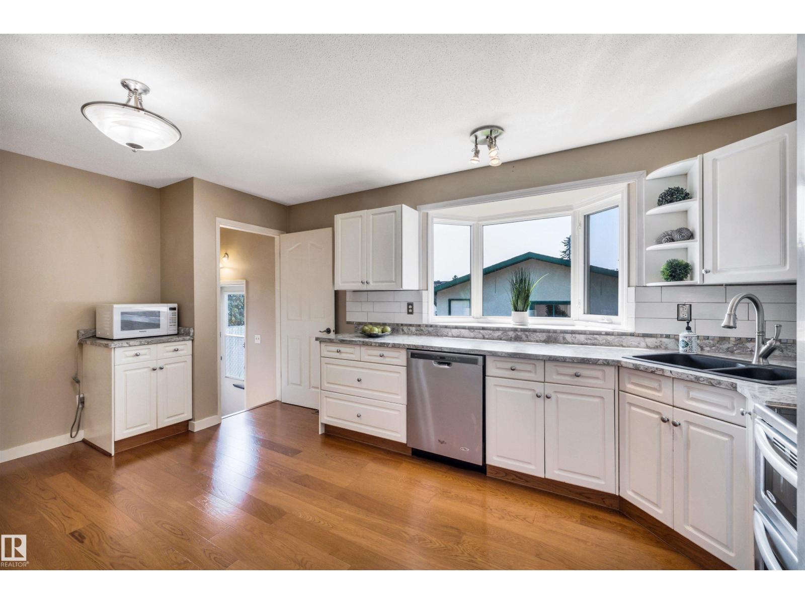 14928 69 St NW, Edmonton, Alberta  T5C 0J1 - Photo 8 - E4501792
