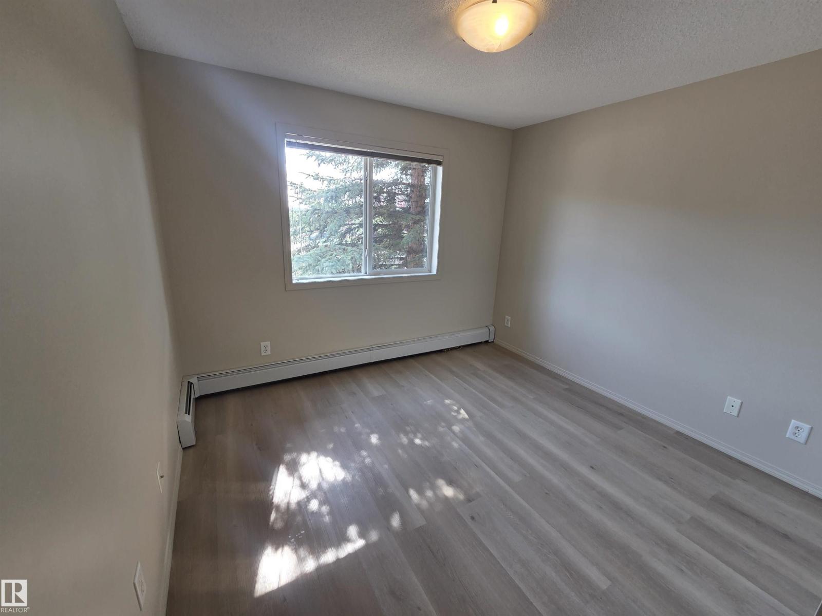 Unknown Address, ,    - Photo 13 - E4501794