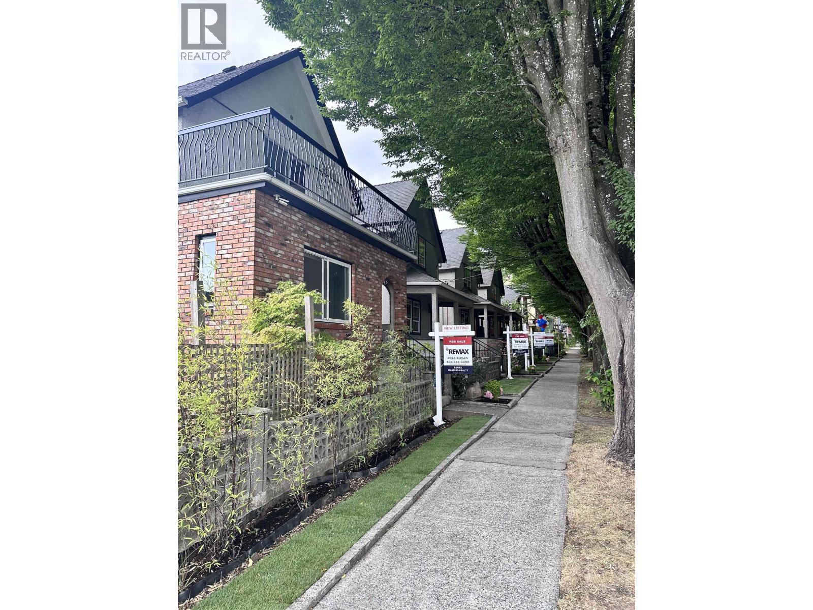 945-927 Princess Avenue, Vancouver, British Columbia  V6A 3E8 - Photo 2 - C8080588