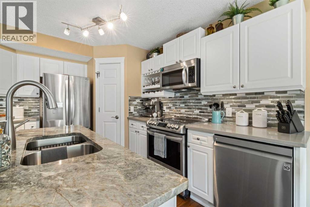 217 Douglas Glen Close SE, Calgary, Alberta  T2Z 2V7 - Photo 11 - A2324900