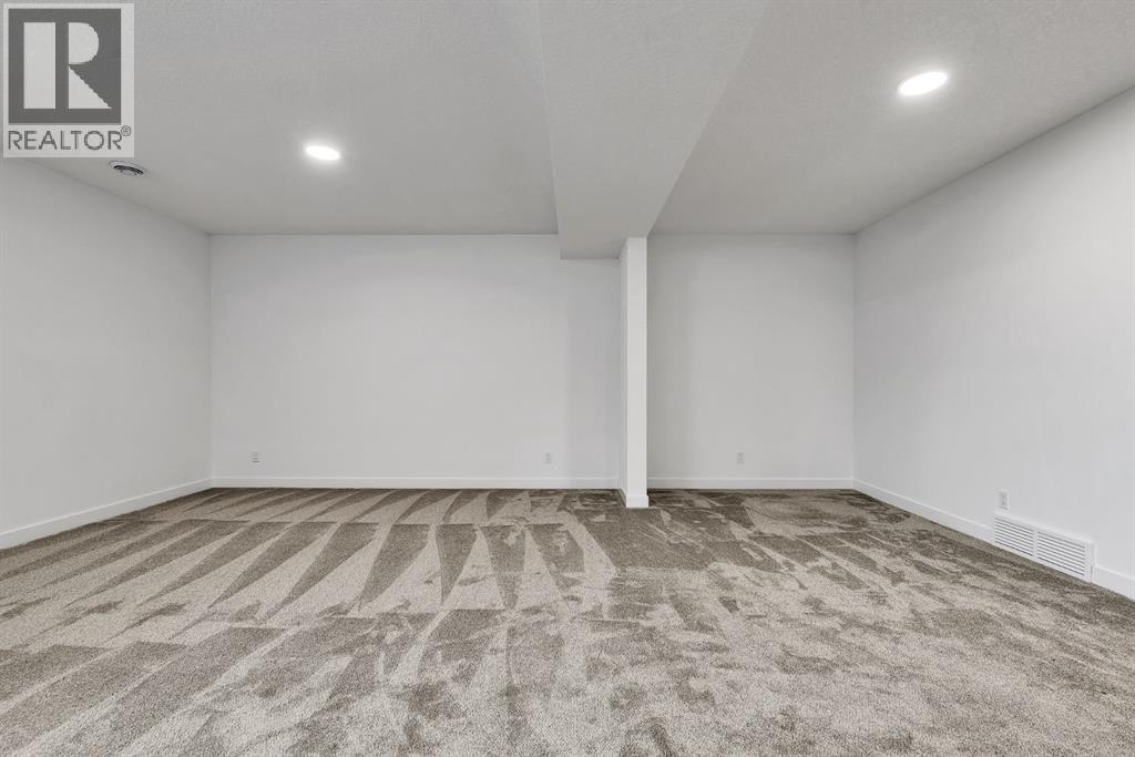 406 Rowley Way NW, Calgary, Alberta  T3L 0G5 - Photo 37 - A2332432