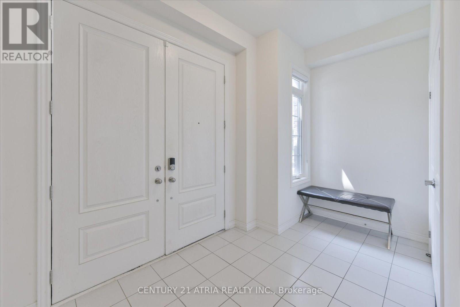 134 Fallharvest Way, Whitchurch-Stouffville, Ontario L4A 5A2 - Photo 2 - N13629042