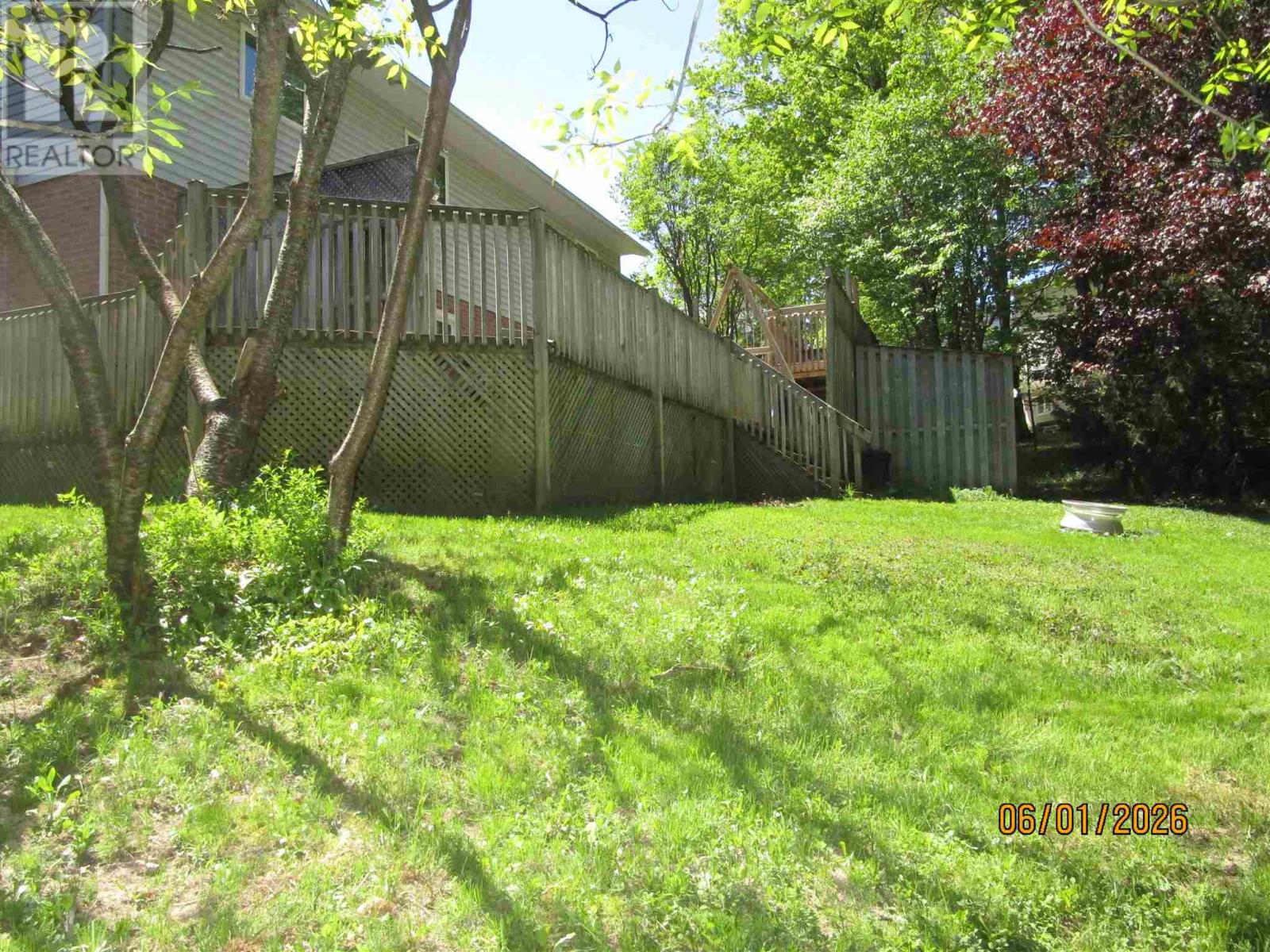 27 Plummer Ct, Sault Ste. Marie, Ontario  P6B 6E4 - Photo 3 - SM262024