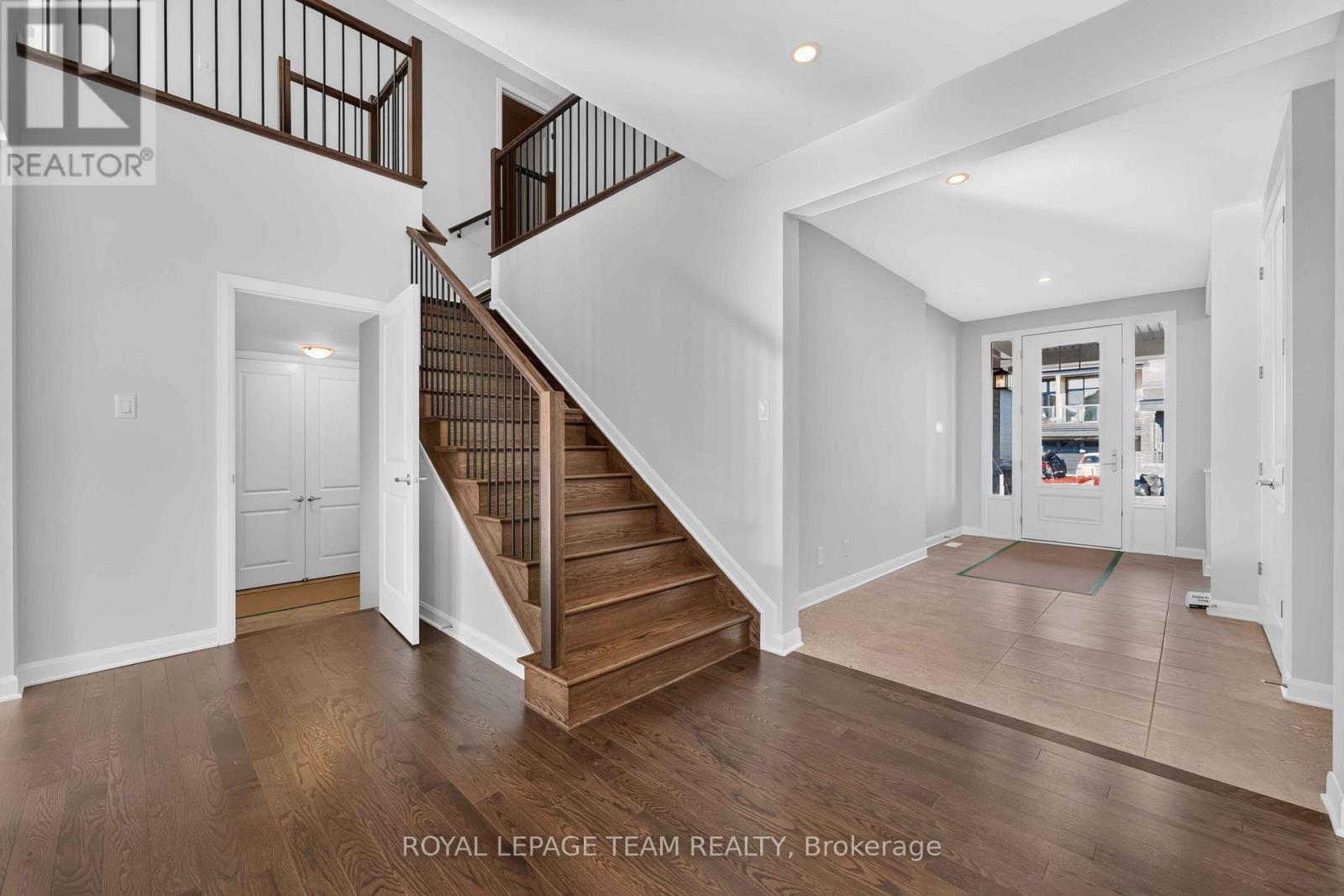2002 Wanderer Avenue, Ottawa, Ontario  K4M 0X3 - Photo 4 - X12394368