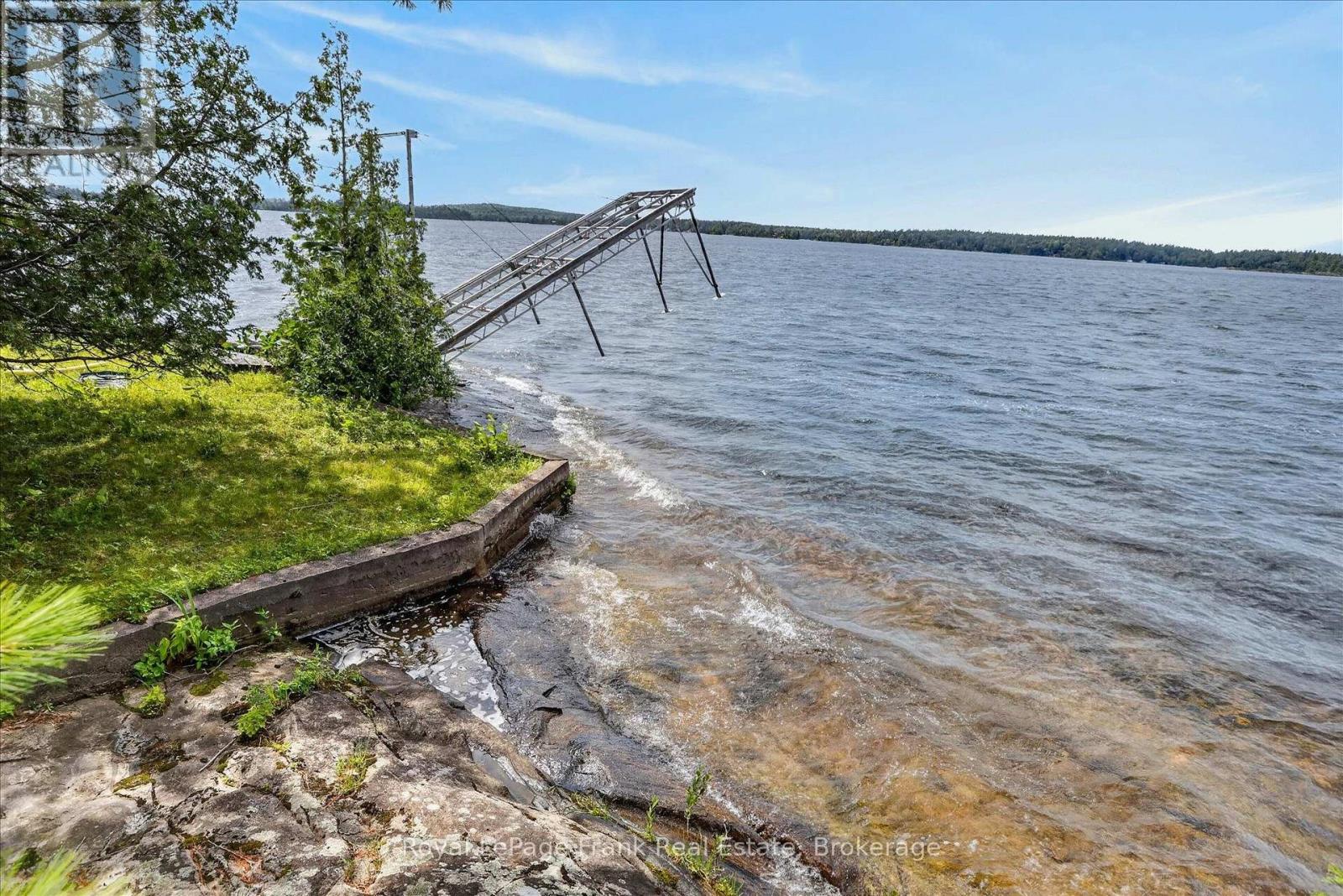 1550 Island 85 Stoney Lake, Douro-Dummer, Ontario  K0L 2H0 - Photo 4 - X13629362