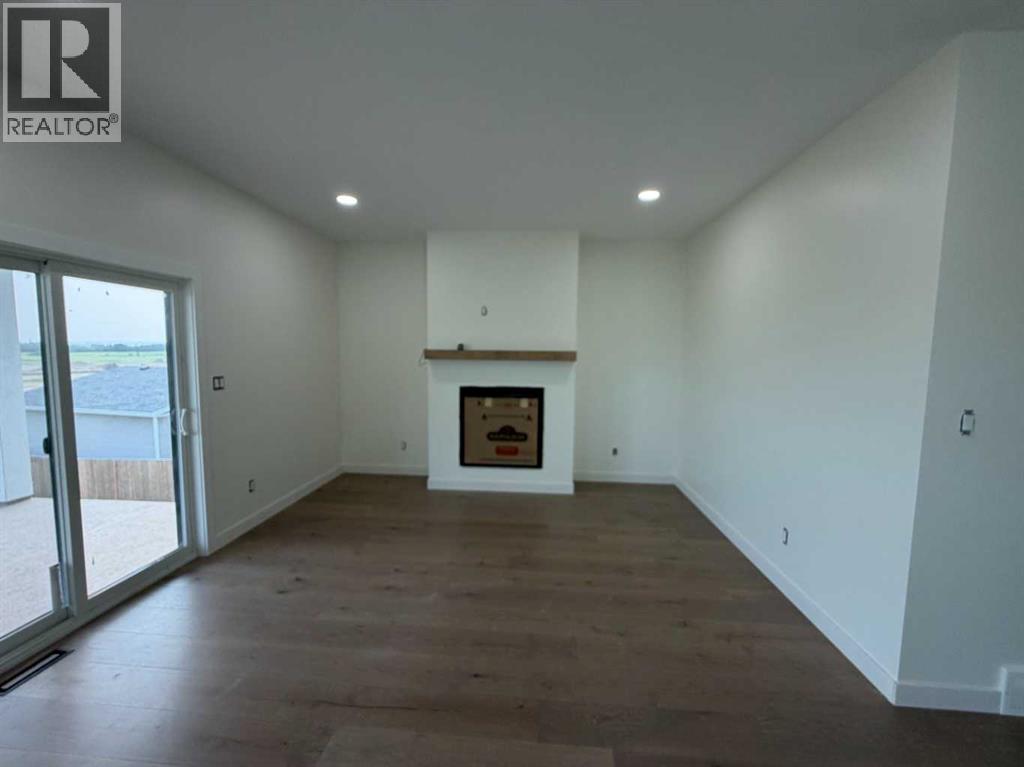 37 Maclean Close, Blackfalds, Alberta  T4M 0H4 - Photo 12 - A2304807