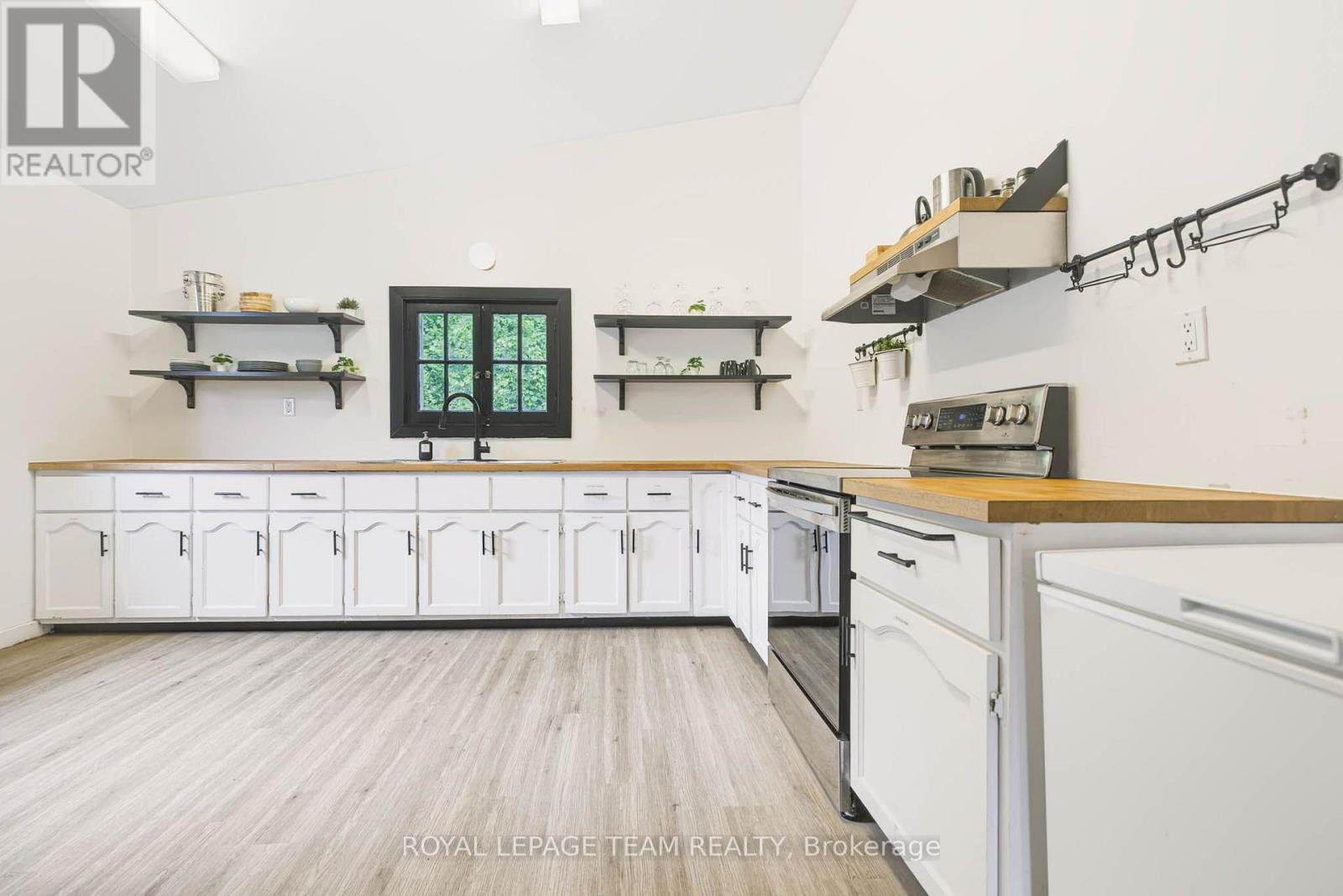 618 St. Lawrence Street, Merrickville-Wolford, Ontario  K0G 1N0 - Photo 31 - X13629350