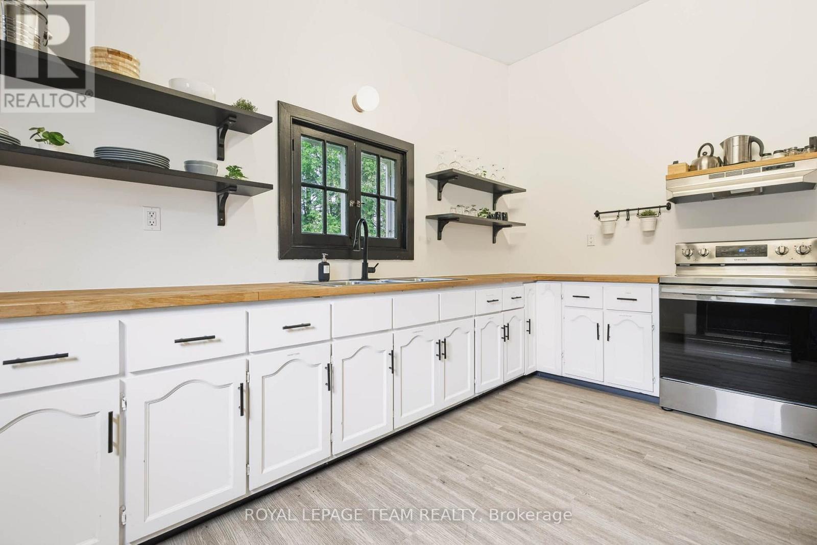 618 St. Lawrence Street, Merrickville-Wolford, Ontario  K0G 1N0 - Photo 33 - X13629350