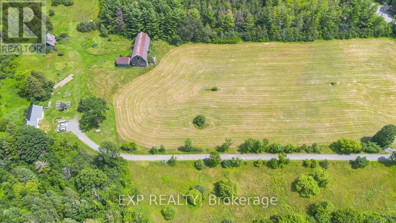 8037 Parkway Road, Ottawa, Ontario  K0A 2P0 - Photo 5 - X13629364