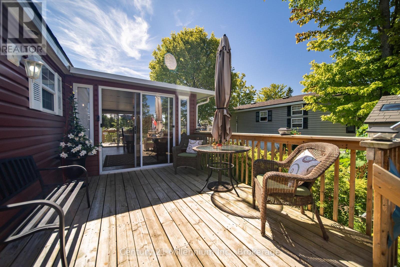 19 White Pines Trail, Wasaga Beach, Ontario  L9Z 1X7 - Photo 4 - S13629300