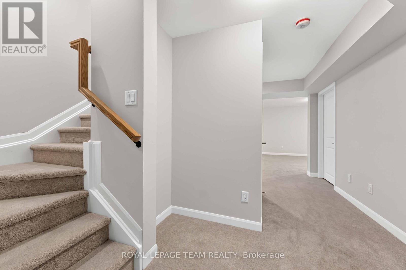 902 Locomotion Lane, Ottawa, Ontario  K2V 0V1 - Photo 14 - X12421933