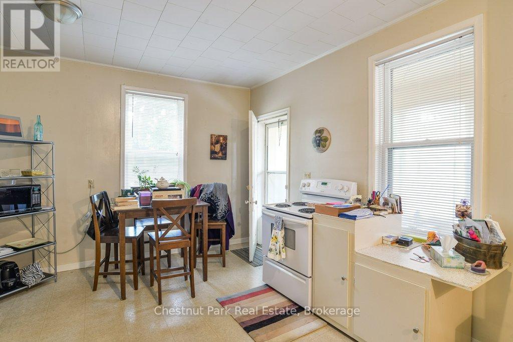 128 James Street, Bracebridge, Ontario  P1L 2B6 - Photo 13 - X13629320