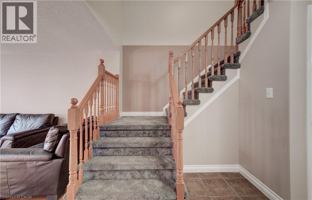 27 Bridlewreath Street, Kitchener, Ontario  N2E 3V5 - Photo 10 - 40851299