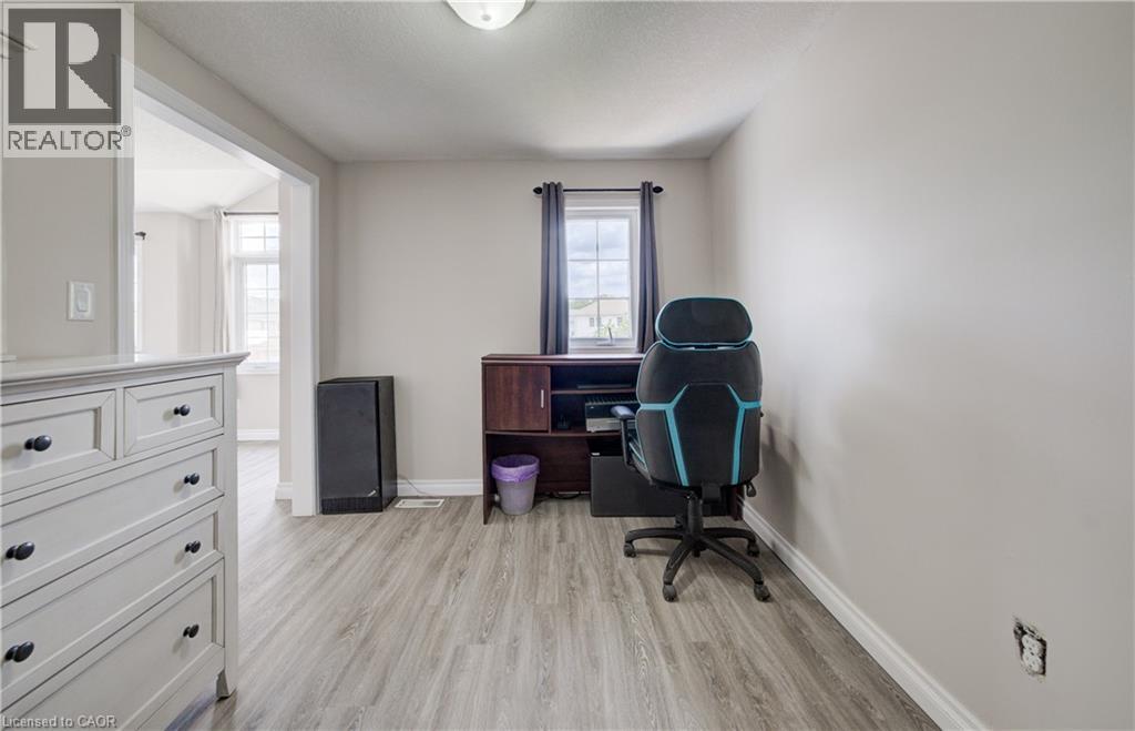 27 Bridlewreath Street, Kitchener, Ontario  N2E 3V5 - Photo 21 - 40851299