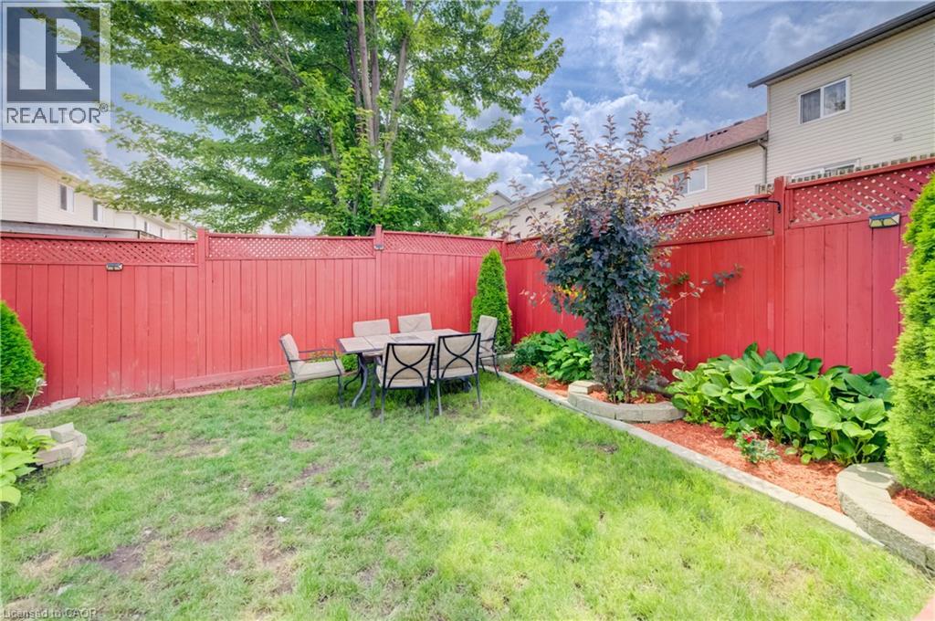 27 Bridlewreath Street, Kitchener, Ontario  N2E 3V5 - Photo 37 - 40851299