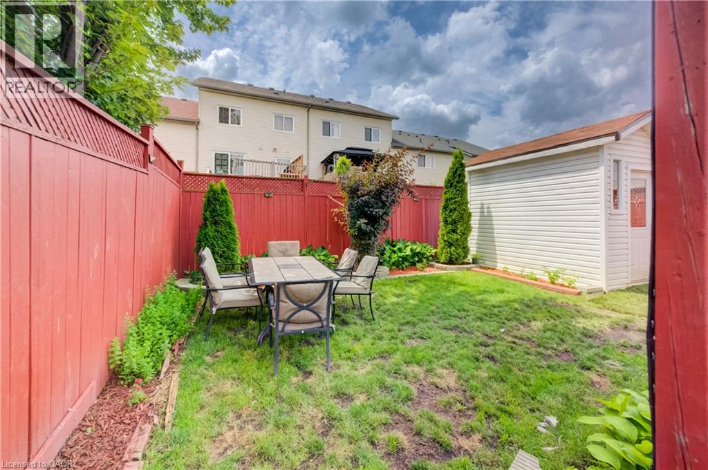 27 Bridlewreath Street, Kitchener, Ontario  N2E 3V5 - Photo 33 - 40851299