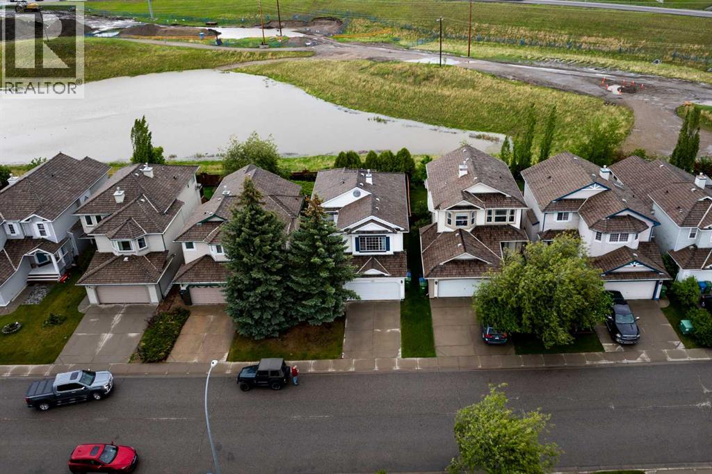 279 Valley Brook Circle NW, Calgary, Alberta  T3B 5S4 - Photo 45 - A2317039