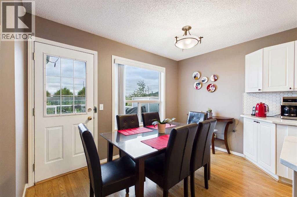279 Valley Brook Circle NW, Calgary, Alberta  T3B 5S4 - Photo 13 - A2317039