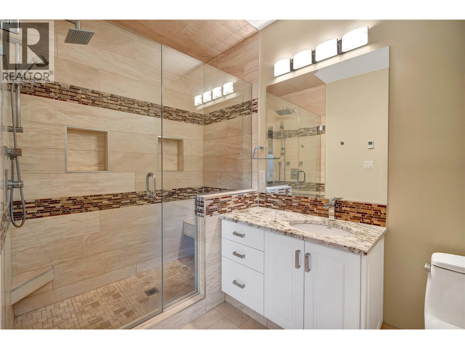 126 Lee Avenue, Penticton, British Columbia  V2A 3V8 - Photo 14 - 10388798