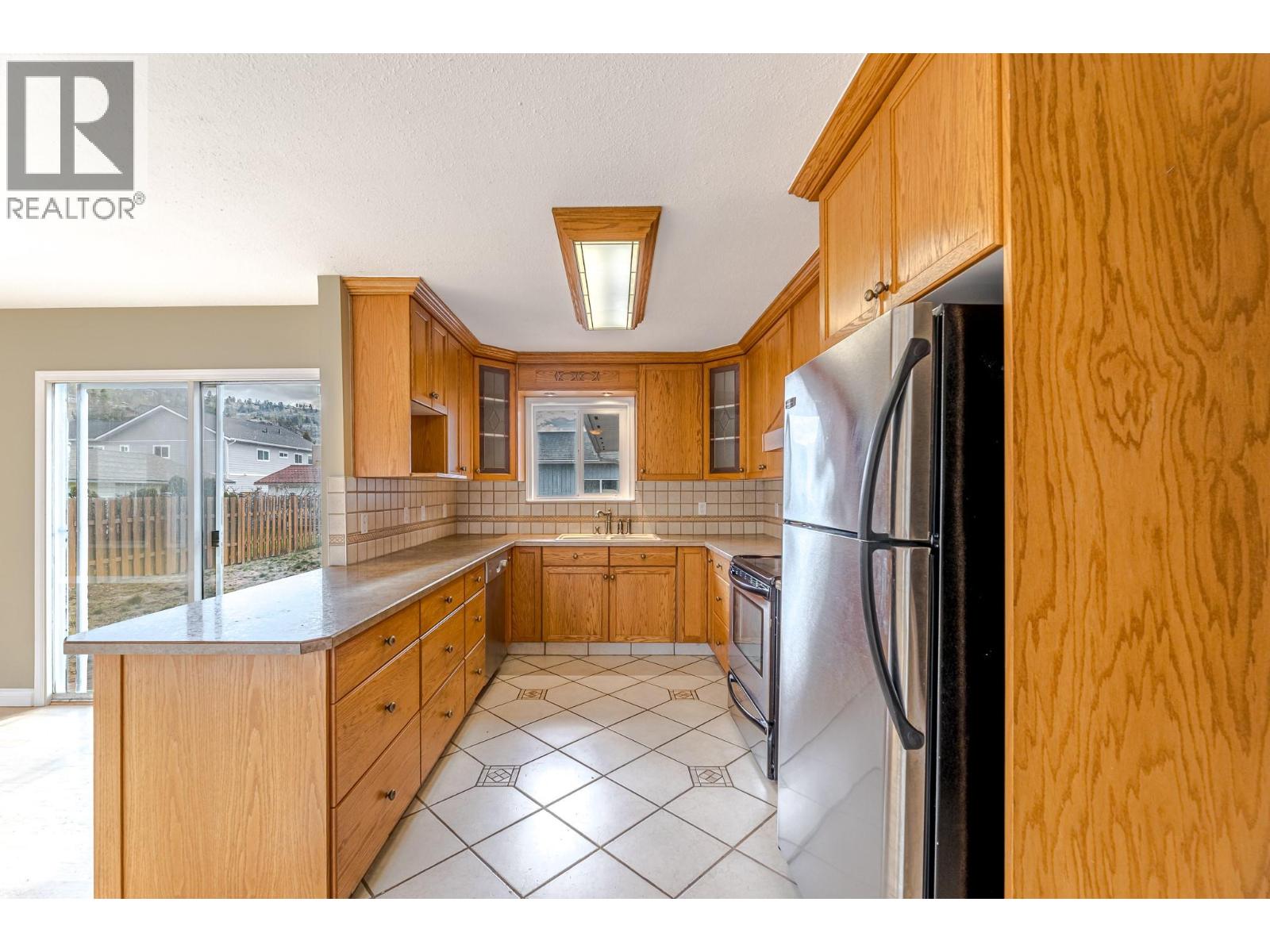 126 Lee Avenue, Penticton, British Columbia  V2A 3V8 - Photo 7 - 10388798