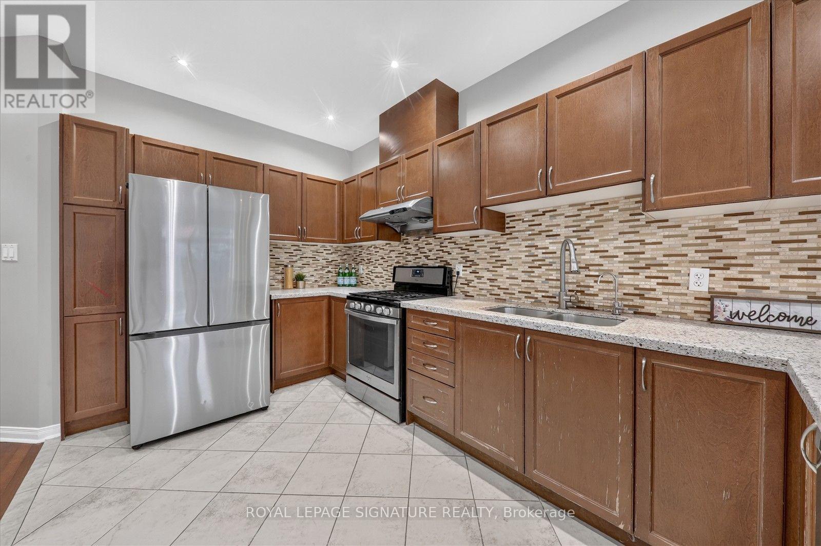 38 Coleluke Lane, Markham, Ontario  L3S 0B7 - Photo 14 - N13629254