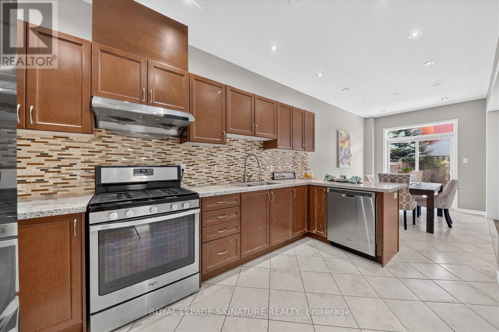 38 Coleluke Lane, Markham, Ontario  L3S 0B7 - Photo 15 - N13629254