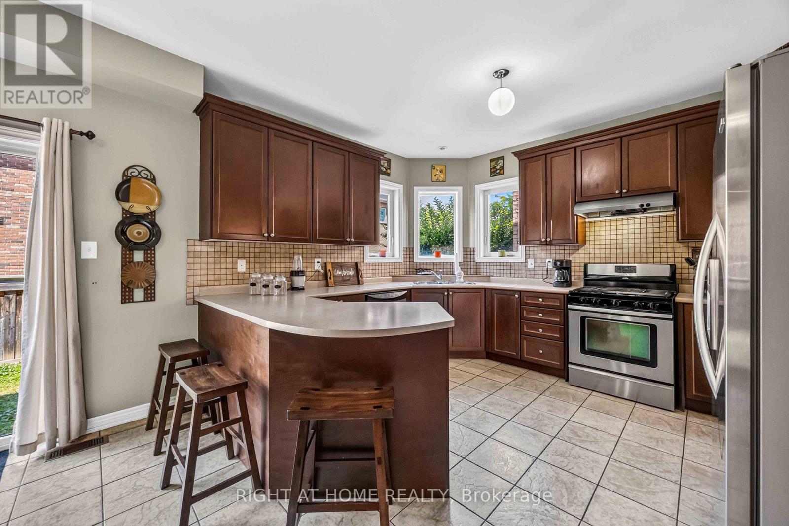 41 Foresta Drive, Vaughan, Ontario  L4H 0N4 - Photo 12 - N13629302