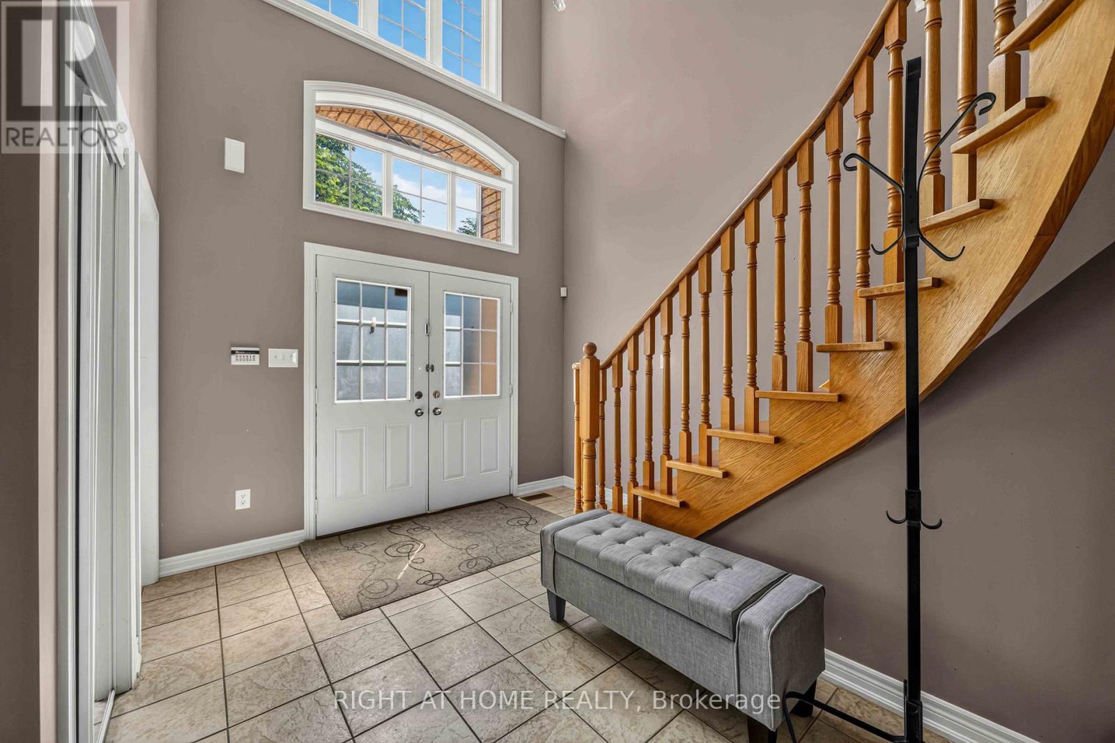 41 Foresta Drive, Vaughan, Ontario  L4H 0N4 - Photo 3 - N13629302