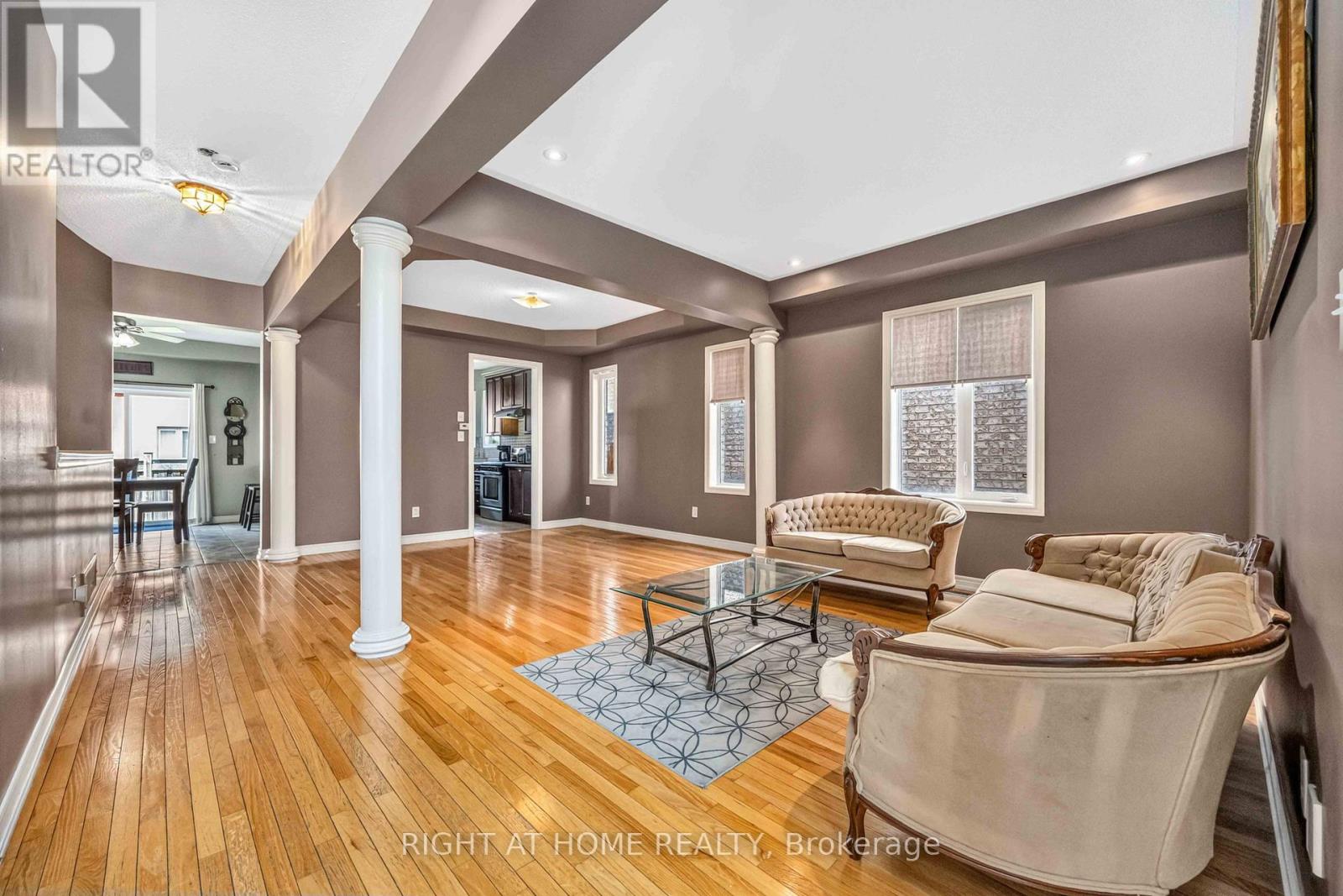 41 Foresta Drive, Vaughan, Ontario  L4H 0N4 - Photo 4 - N13629302