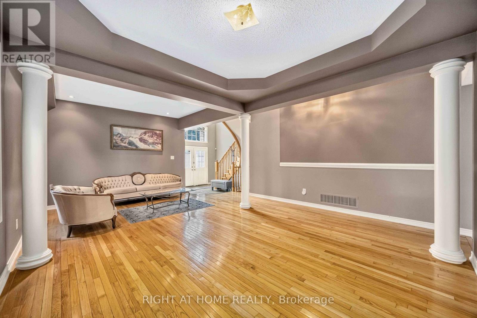 41 Foresta Drive, Vaughan, Ontario  L4H 0N4 - Photo 6 - N13629302
