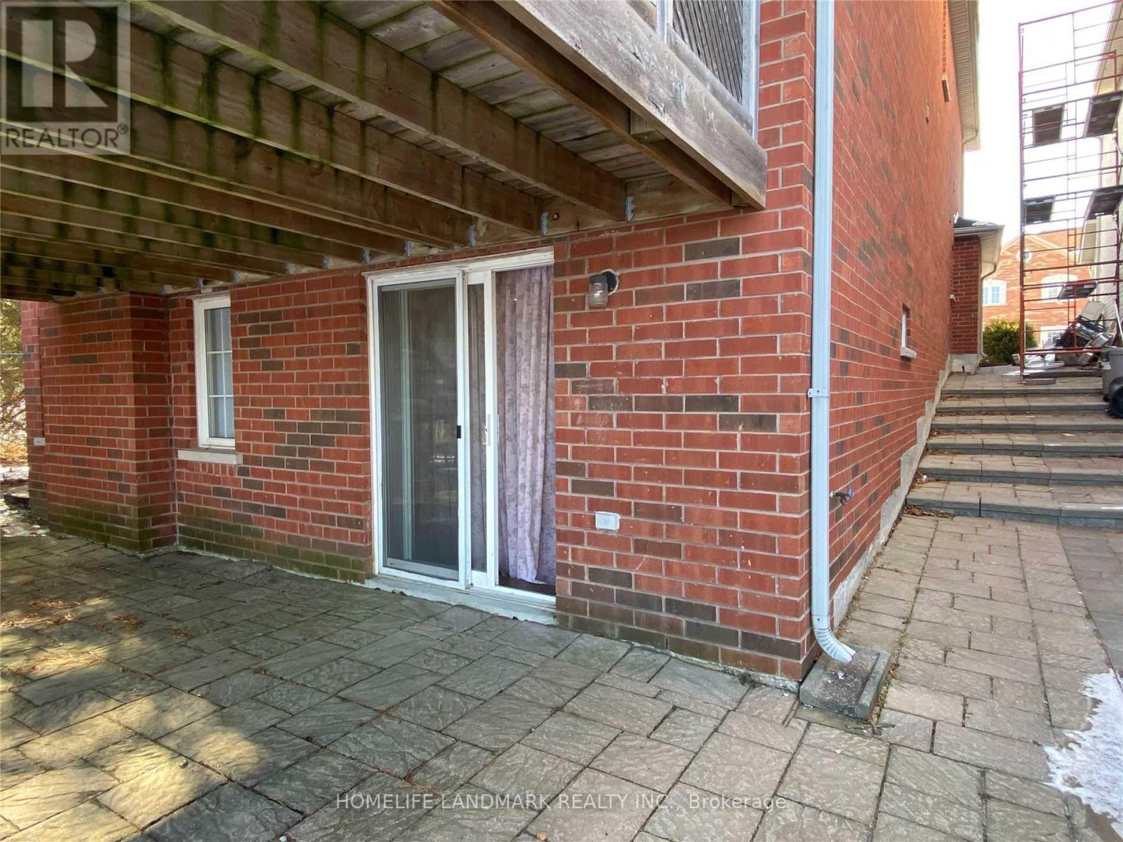 Lower - 32 Escapade Drive, Richmond Hill, Ontario L4E 4X7 - Photo 2 - N13629322